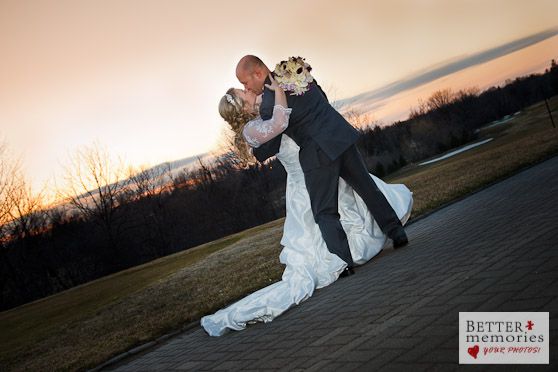 Wedding photo at Oshawa Golf & Curling Club, Oshawa