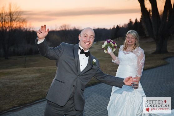 Wedding photo at Oshawa Golf & Curling Club, Oshawa
